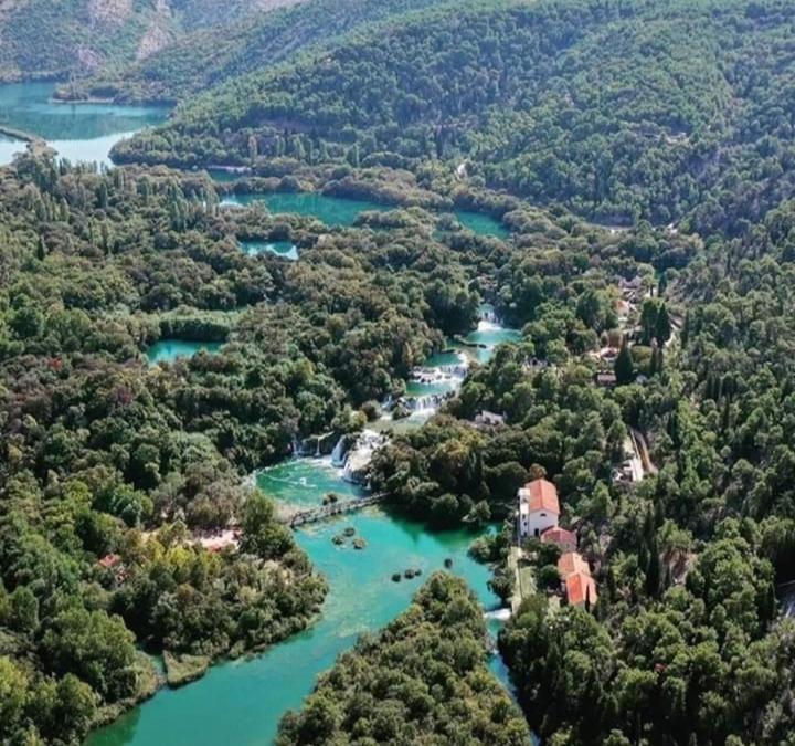 Krka Fairytale Little Castle Hotel Skradin Exterior photo