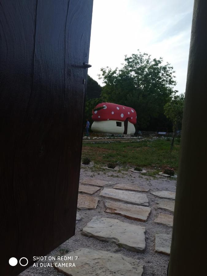 Krka Fairytale Little Castle Hotel Skradin Exterior photo