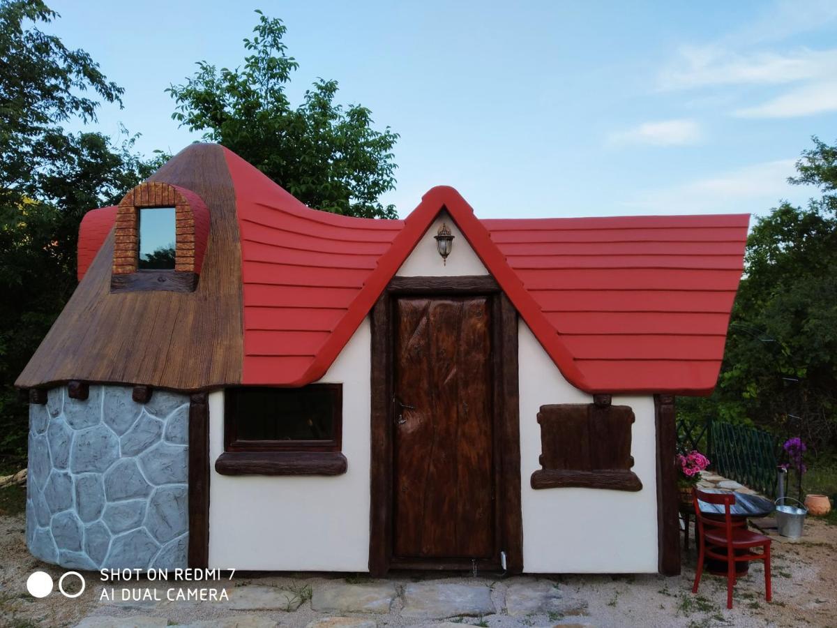 Krka Fairytale Little Castle Hotel Skradin Exterior photo
