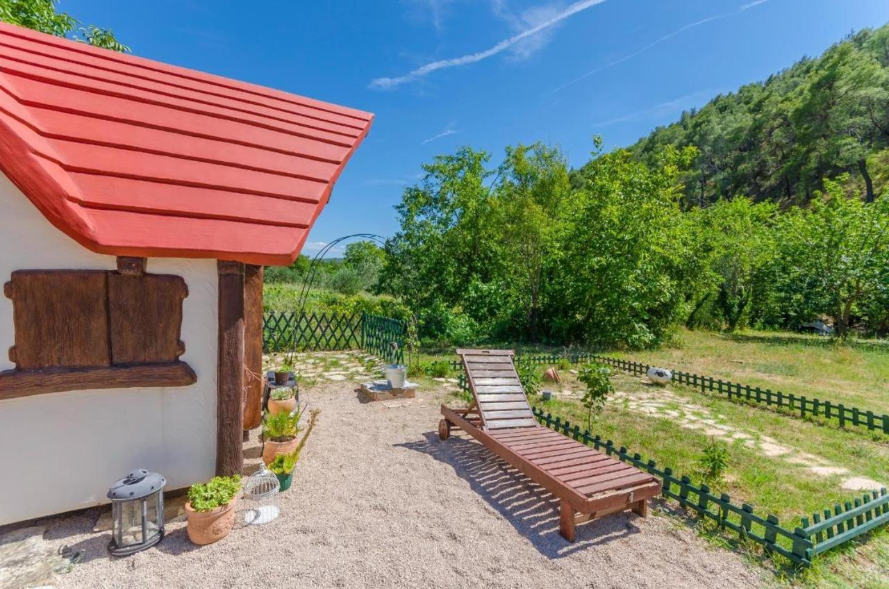 Krka Fairytale Little Castle Hotel Skradin Exterior photo